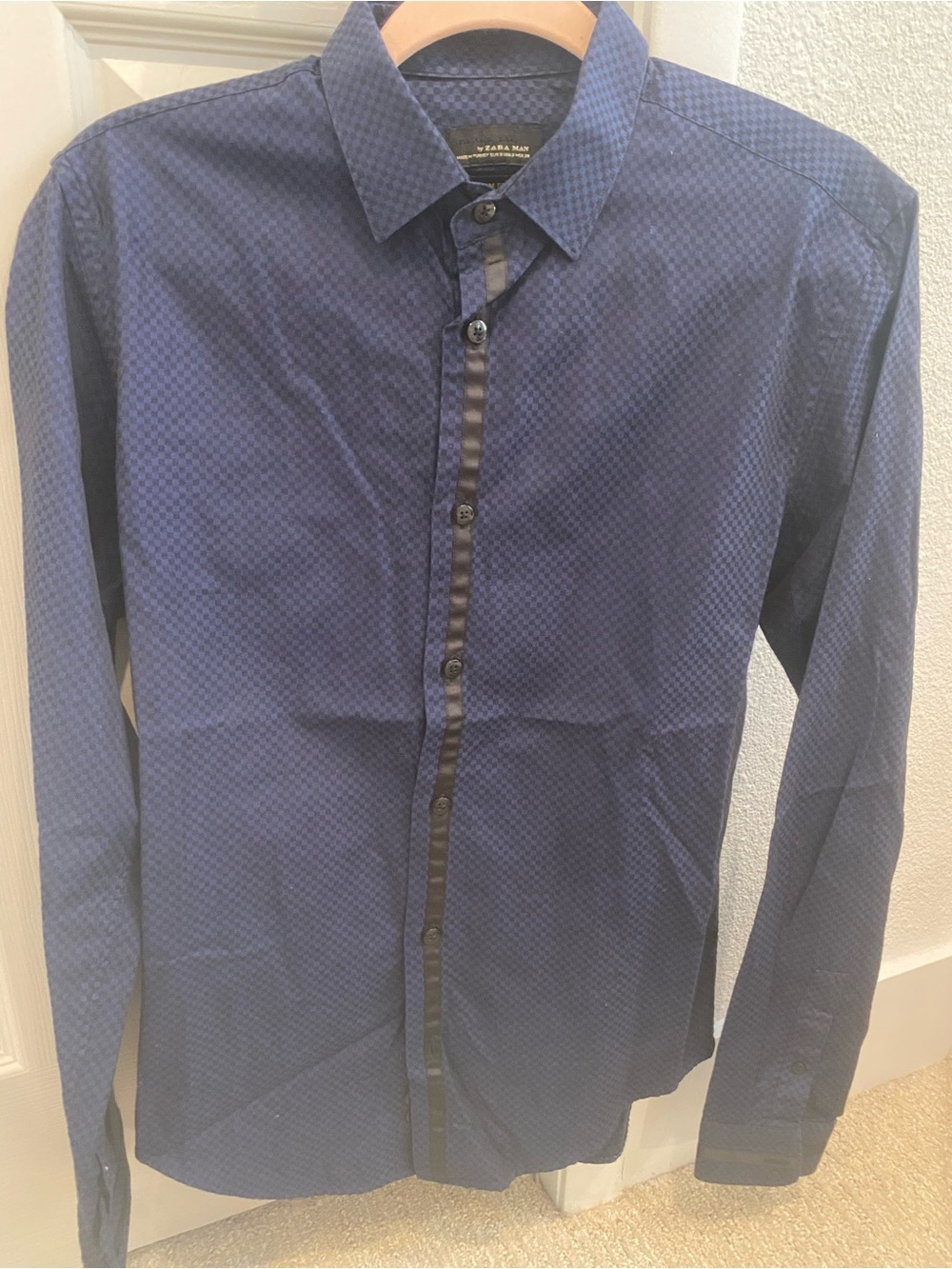 Zara Navy Micro-Pattern Long Sleeve Button-Up Shirt